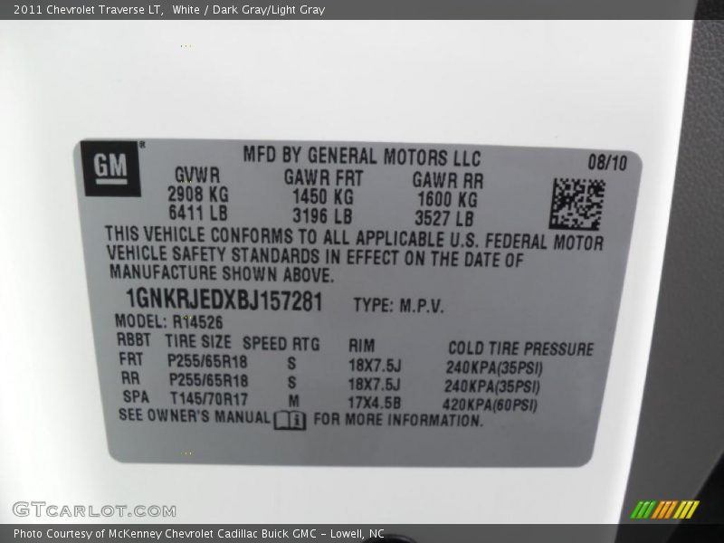 White / Dark Gray/Light Gray 2011 Chevrolet Traverse LT
