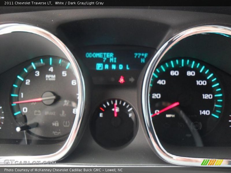 White / Dark Gray/Light Gray 2011 Chevrolet Traverse LT