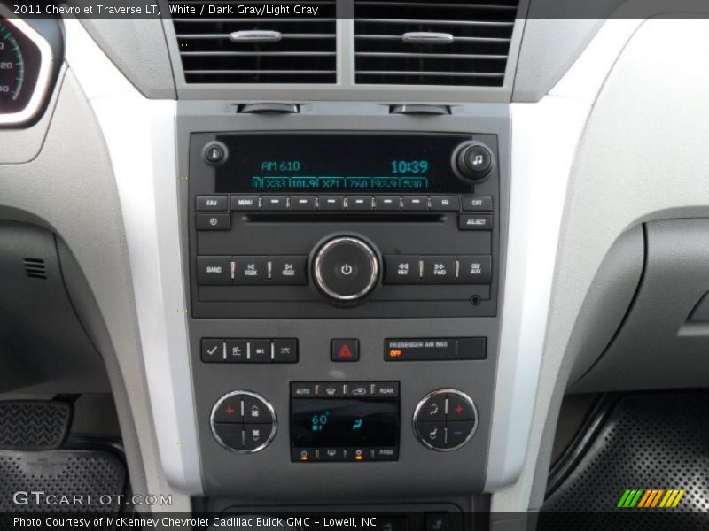 White / Dark Gray/Light Gray 2011 Chevrolet Traverse LT