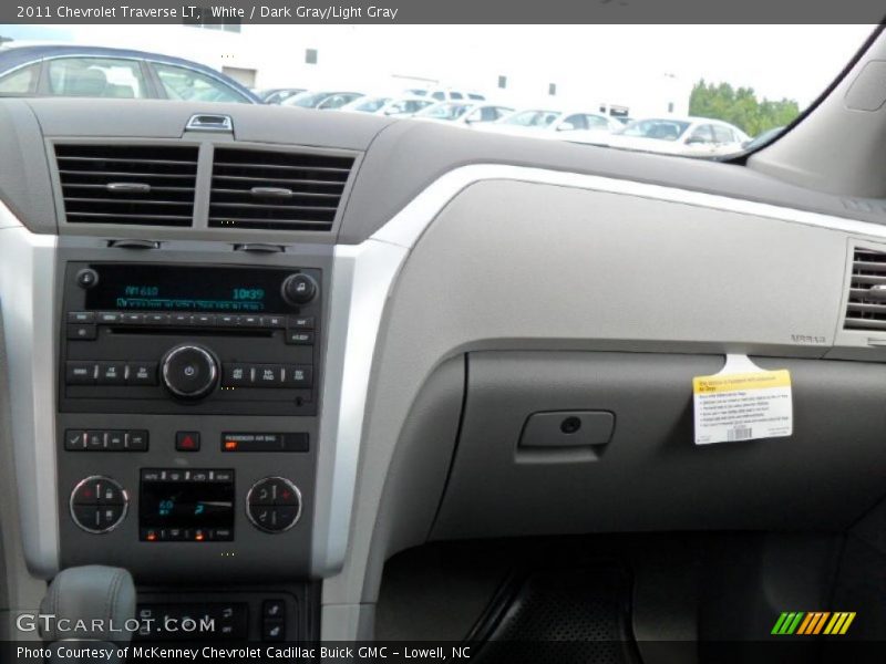 White / Dark Gray/Light Gray 2011 Chevrolet Traverse LT