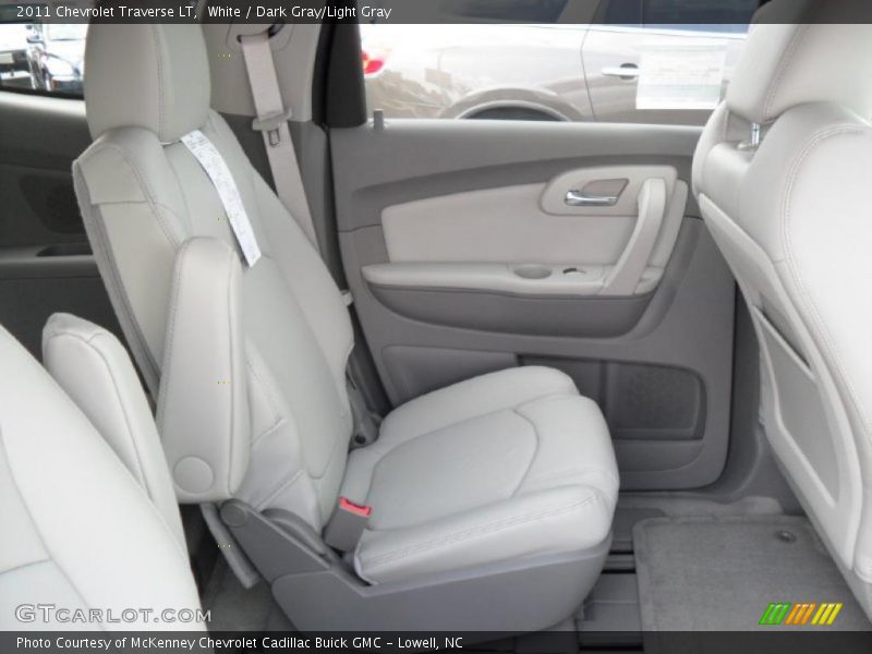 White / Dark Gray/Light Gray 2011 Chevrolet Traverse LT