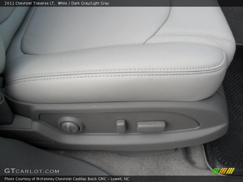 White / Dark Gray/Light Gray 2011 Chevrolet Traverse LT