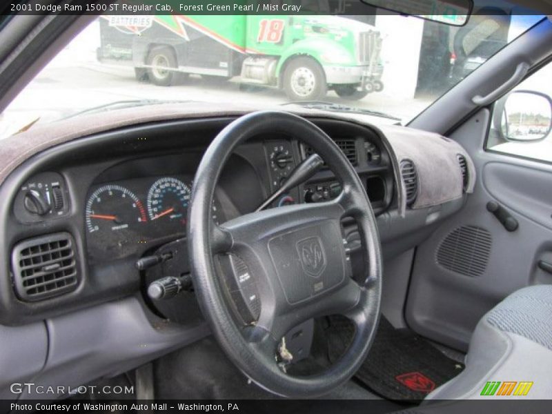 Forest Green Pearl / Mist Gray 2001 Dodge Ram 1500 ST Regular Cab