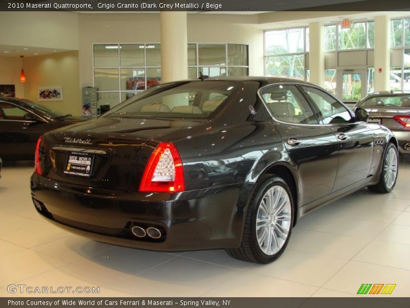 Grigio Granito (Dark Grey Metallic) / Beige 2010 Maserati Quattroporte
