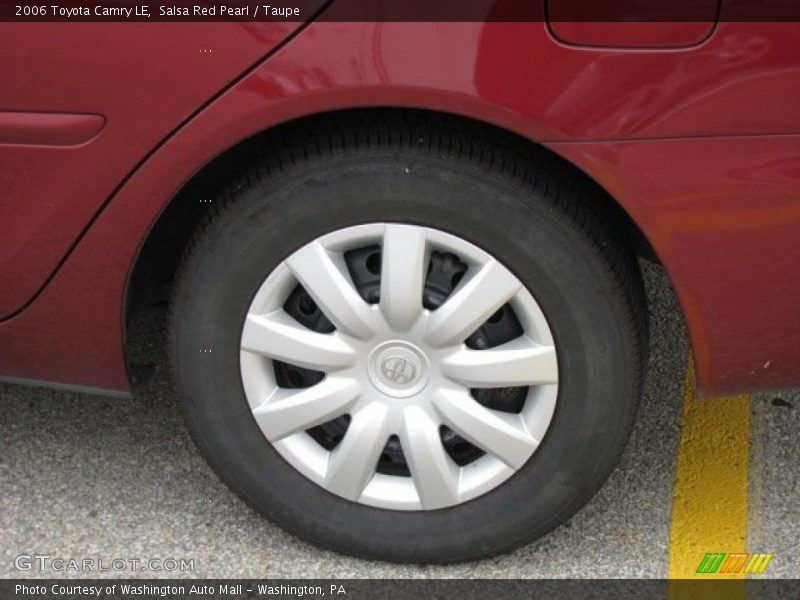 Salsa Red Pearl / Taupe 2006 Toyota Camry LE