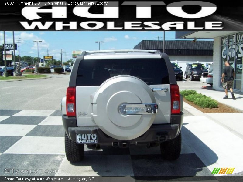 Birch White / Light Cashmere/Ebony 2007 Hummer H3 X