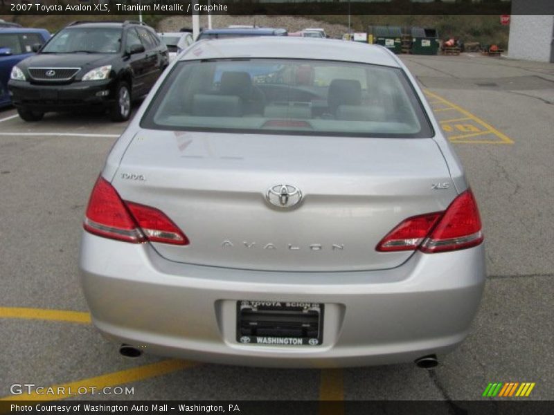 Titanium Metallic / Graphite 2007 Toyota Avalon XLS