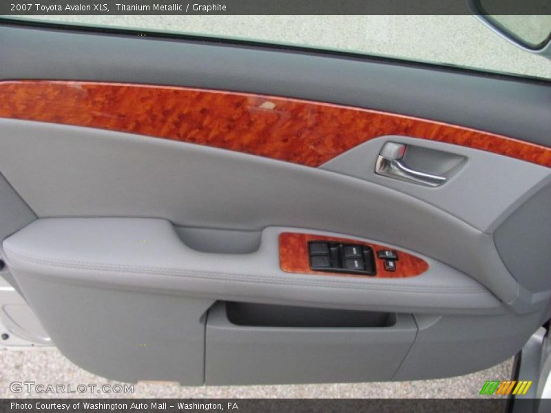 Titanium Metallic / Graphite 2007 Toyota Avalon XLS