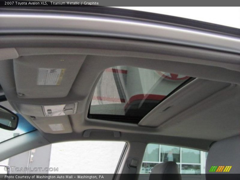 Titanium Metallic / Graphite 2007 Toyota Avalon XLS