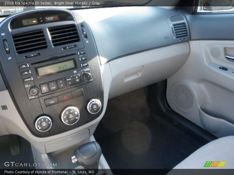 Bright Silver Metallic / Gray 2009 Kia Spectra EX Sedan