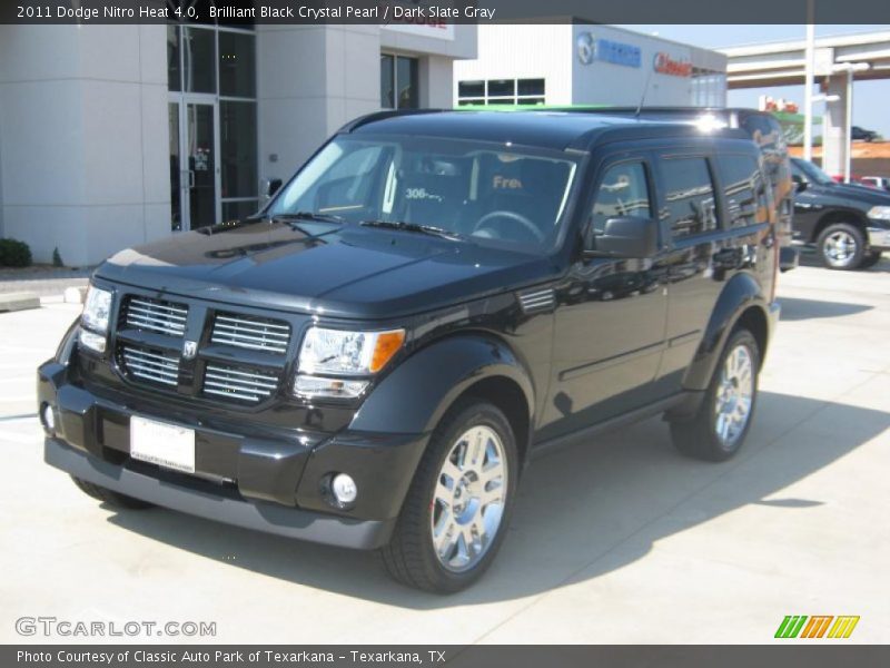 Brilliant Black Crystal Pearl / Dark Slate Gray 2011 Dodge Nitro Heat 4.0
