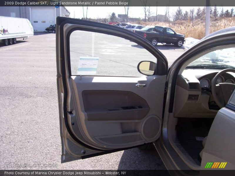 Light Sandstone Metallic / Pastel Pebble Beige 2009 Dodge Caliber SXT