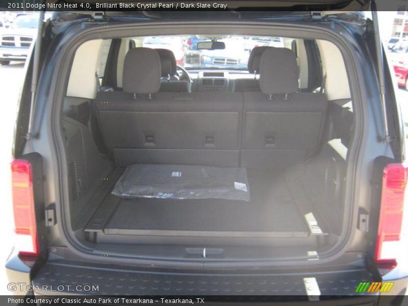 Brilliant Black Crystal Pearl / Dark Slate Gray 2011 Dodge Nitro Heat 4.0