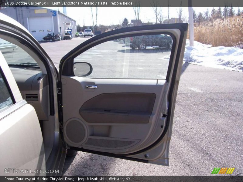Light Sandstone Metallic / Pastel Pebble Beige 2009 Dodge Caliber SXT