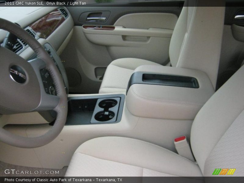 Onyx Black / Light Tan 2011 GMC Yukon SLE