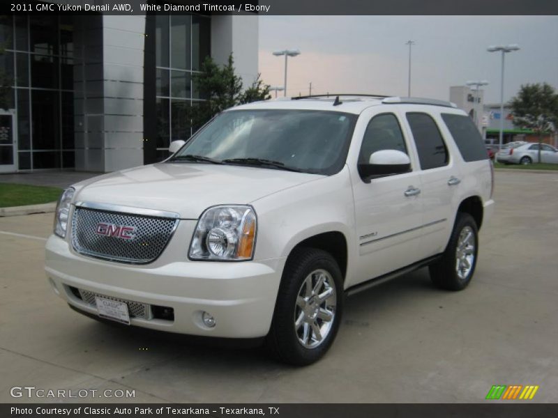 White Diamond Tintcoat / Ebony 2011 GMC Yukon Denali AWD