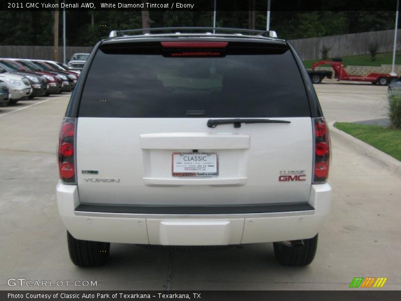 White Diamond Tintcoat / Ebony 2011 GMC Yukon Denali AWD