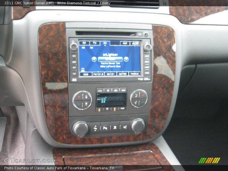 White Diamond Tintcoat / Ebony 2011 GMC Yukon Denali AWD