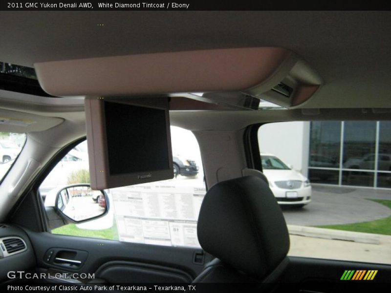 White Diamond Tintcoat / Ebony 2011 GMC Yukon Denali AWD