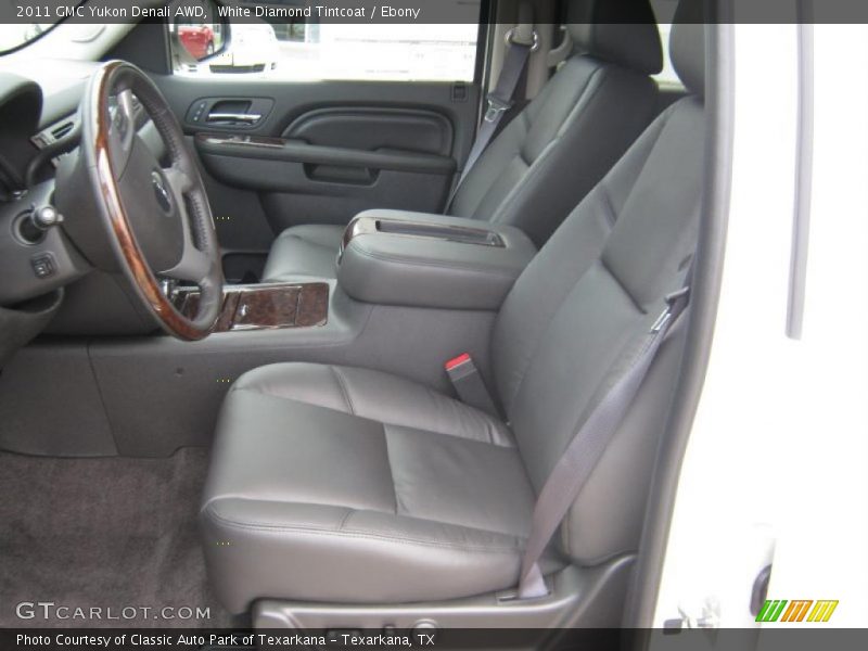 White Diamond Tintcoat / Ebony 2011 GMC Yukon Denali AWD