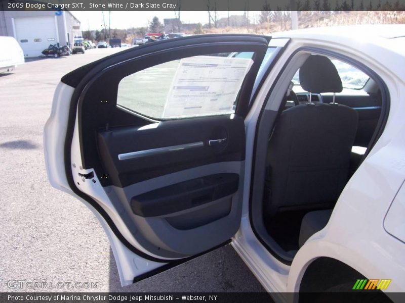 Stone White / Dark Slate Gray 2009 Dodge Charger SXT