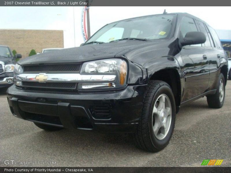 Black / Light Gray 2007 Chevrolet TrailBlazer LS