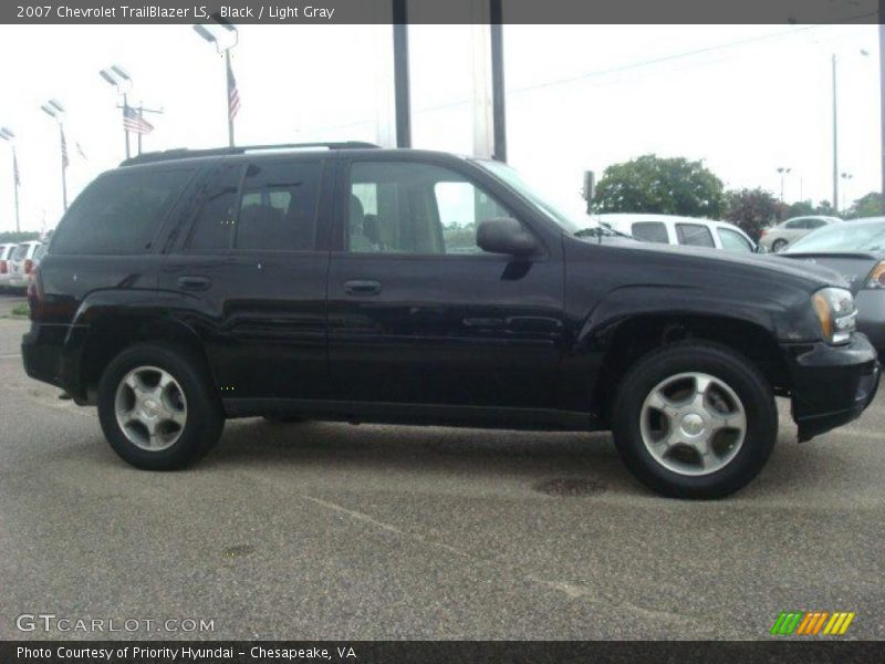 Black / Light Gray 2007 Chevrolet TrailBlazer LS