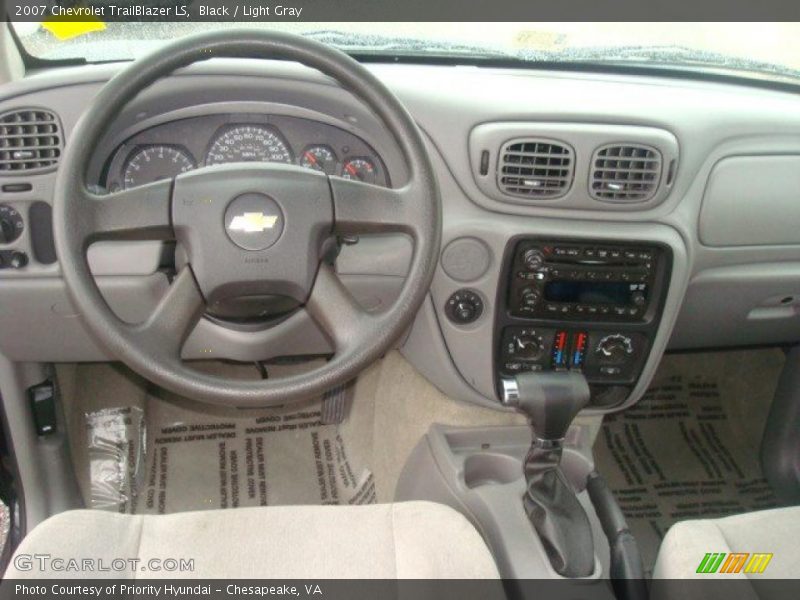 Black / Light Gray 2007 Chevrolet TrailBlazer LS