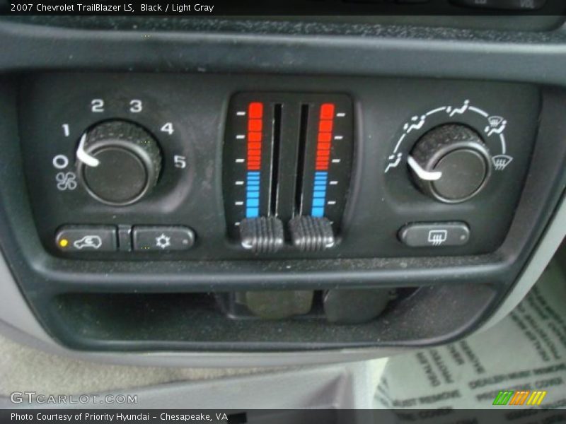 Black / Light Gray 2007 Chevrolet TrailBlazer LS
