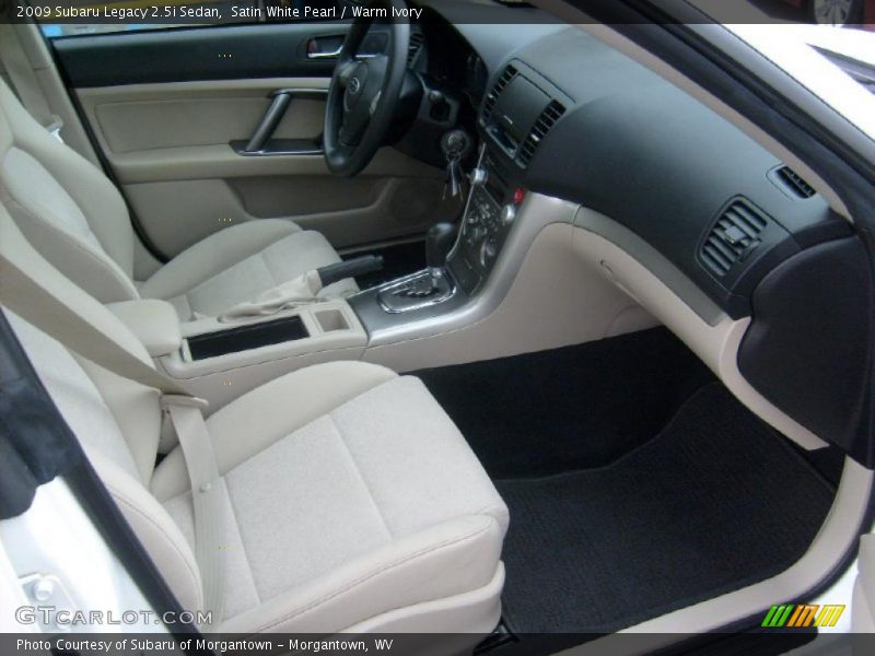 Satin White Pearl / Warm Ivory 2009 Subaru Legacy 2.5i Sedan