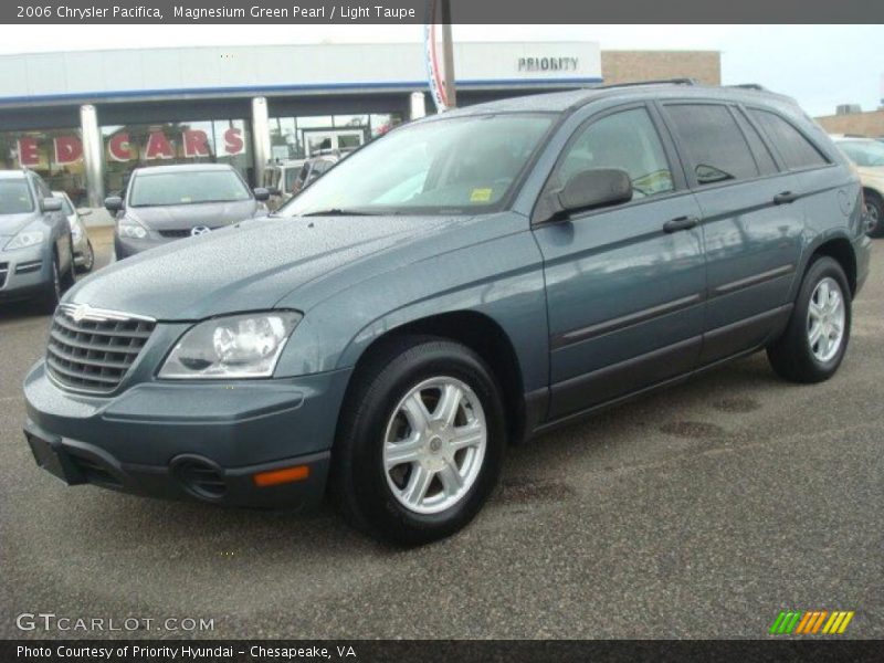 Magnesium Green Pearl / Light Taupe 2006 Chrysler Pacifica