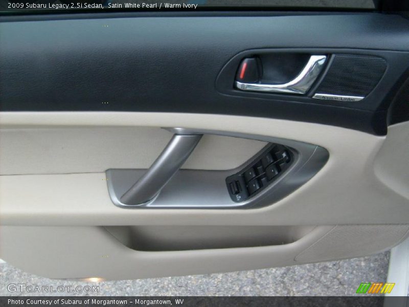 Satin White Pearl / Warm Ivory 2009 Subaru Legacy 2.5i Sedan