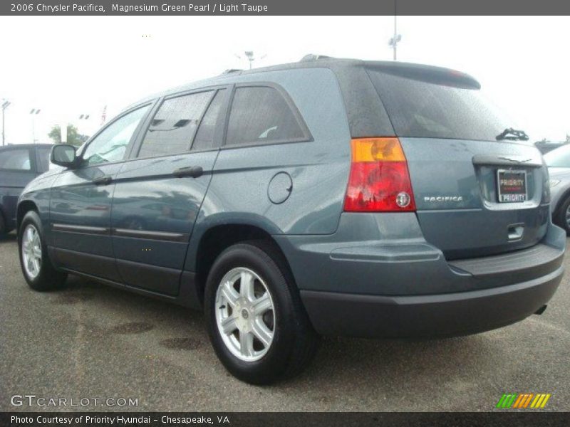 Magnesium Green Pearl / Light Taupe 2006 Chrysler Pacifica