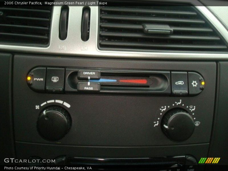 Magnesium Green Pearl / Light Taupe 2006 Chrysler Pacifica