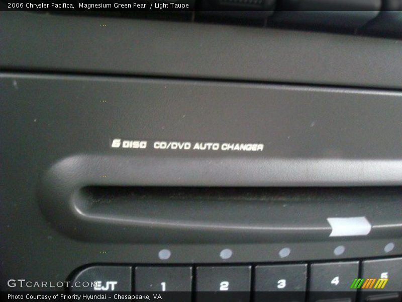 Magnesium Green Pearl / Light Taupe 2006 Chrysler Pacifica