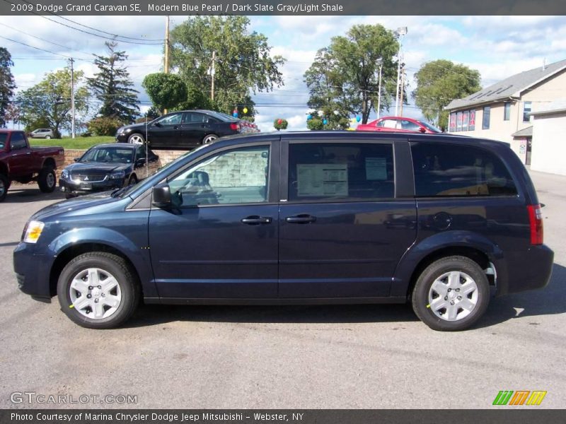 Modern Blue Pearl / Dark Slate Gray/Light Shale 2009 Dodge Grand Caravan SE