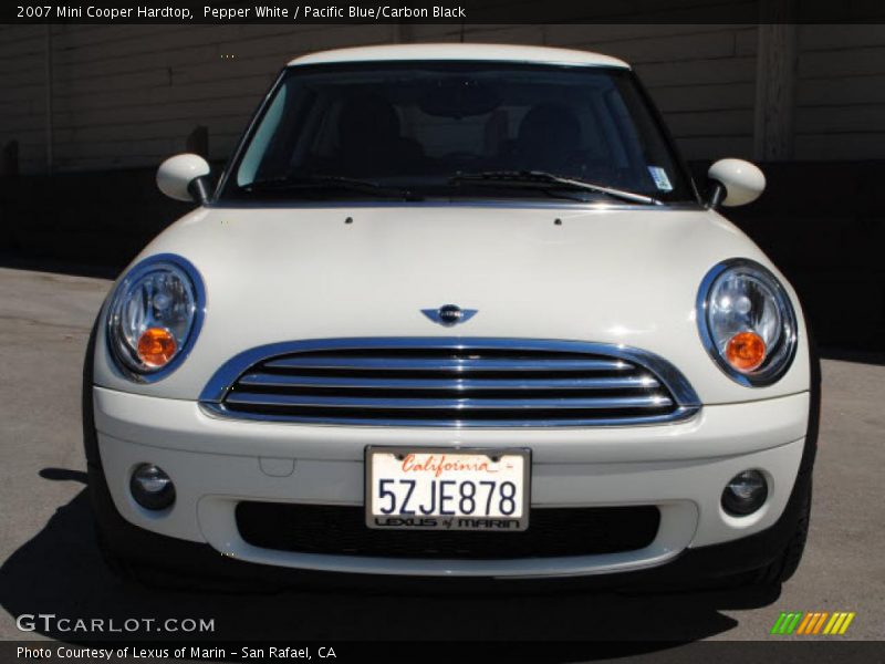 Pepper White / Pacific Blue/Carbon Black 2007 Mini Cooper Hardtop