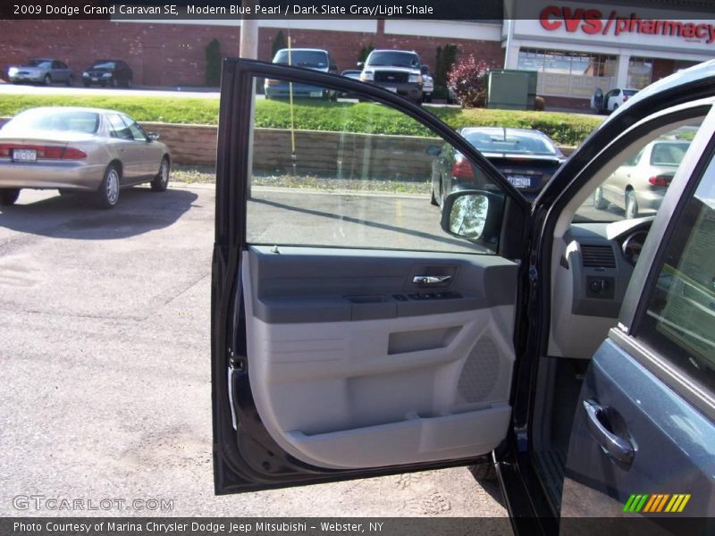 Modern Blue Pearl / Dark Slate Gray/Light Shale 2009 Dodge Grand Caravan SE