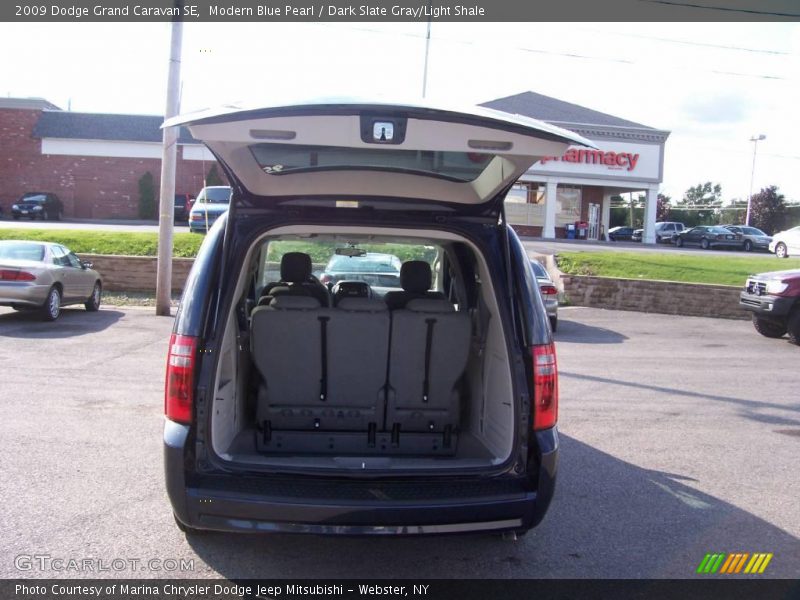 Modern Blue Pearl / Dark Slate Gray/Light Shale 2009 Dodge Grand Caravan SE