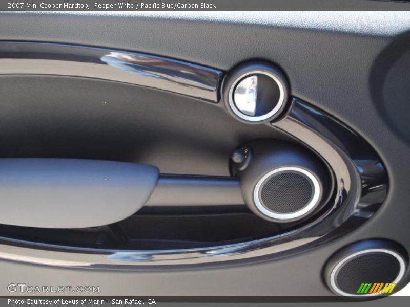 Pepper White / Pacific Blue/Carbon Black 2007 Mini Cooper Hardtop