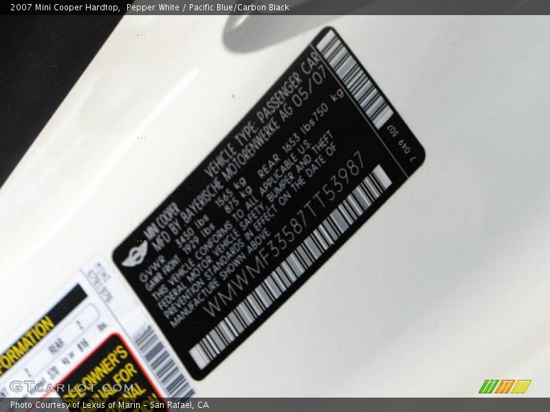 Pepper White / Pacific Blue/Carbon Black 2007 Mini Cooper Hardtop