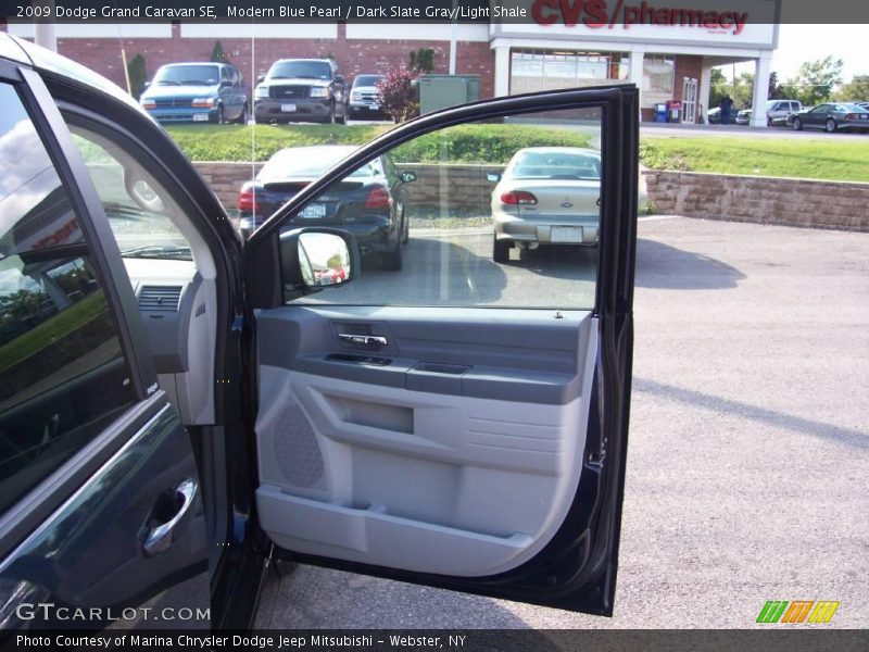 Modern Blue Pearl / Dark Slate Gray/Light Shale 2009 Dodge Grand Caravan SE