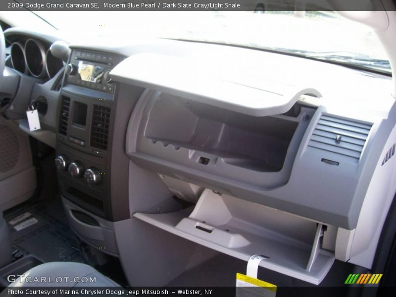 Modern Blue Pearl / Dark Slate Gray/Light Shale 2009 Dodge Grand Caravan SE