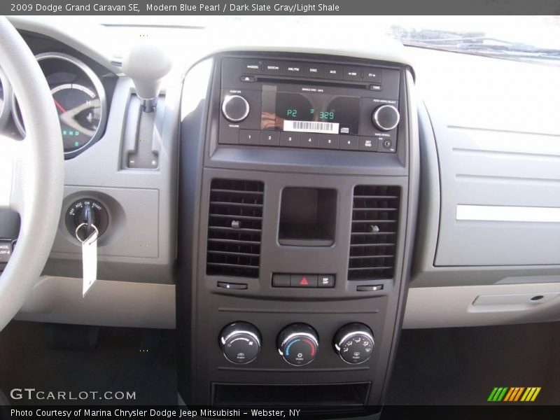 Modern Blue Pearl / Dark Slate Gray/Light Shale 2009 Dodge Grand Caravan SE