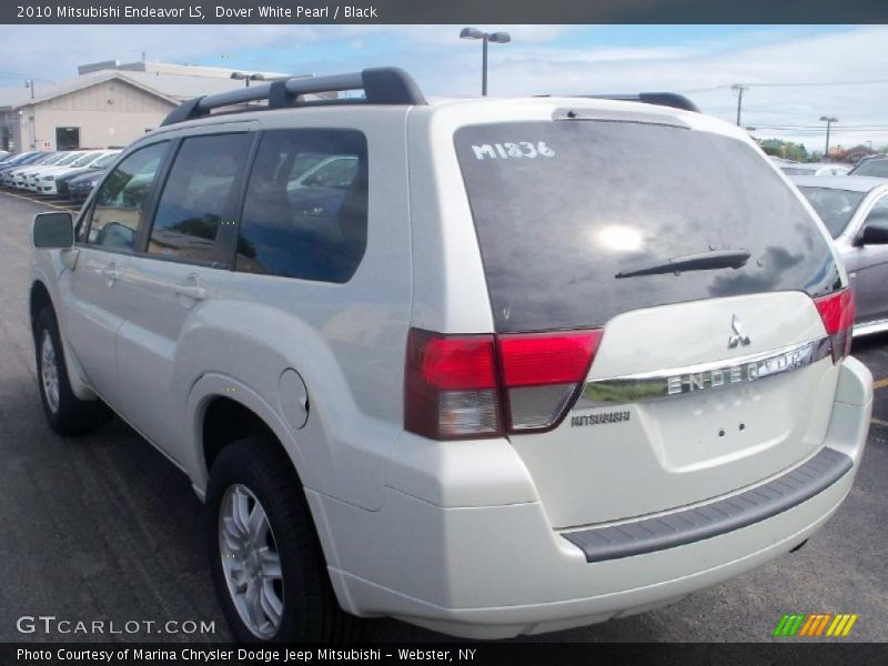 Dover White Pearl / Black 2010 Mitsubishi Endeavor LS