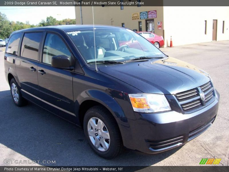 Modern Blue Pearl / Medium Slate Gray/Light Shale 2009 Dodge Grand Caravan SE