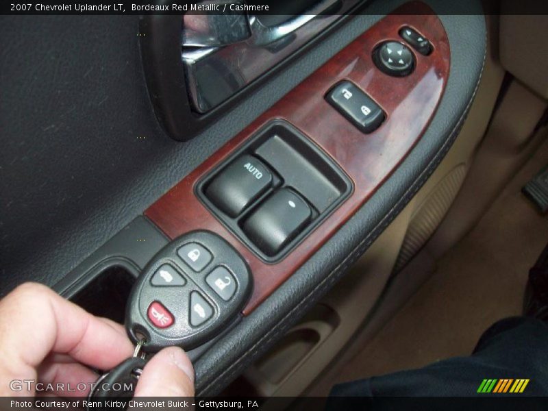 Bordeaux Red Metallic / Cashmere 2007 Chevrolet Uplander LT