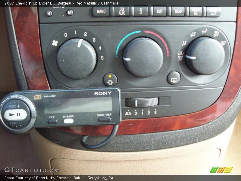 Bordeaux Red Metallic / Cashmere 2007 Chevrolet Uplander LT