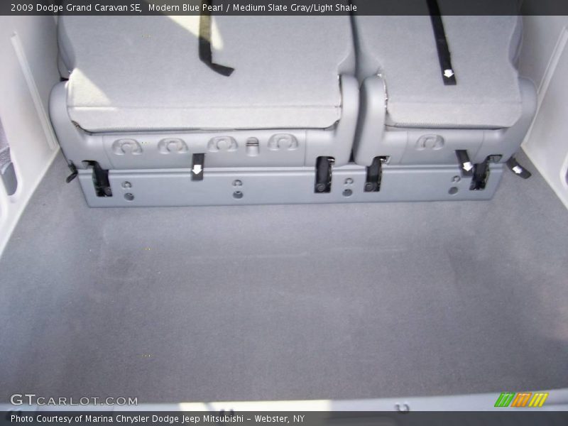 Modern Blue Pearl / Medium Slate Gray/Light Shale 2009 Dodge Grand Caravan SE