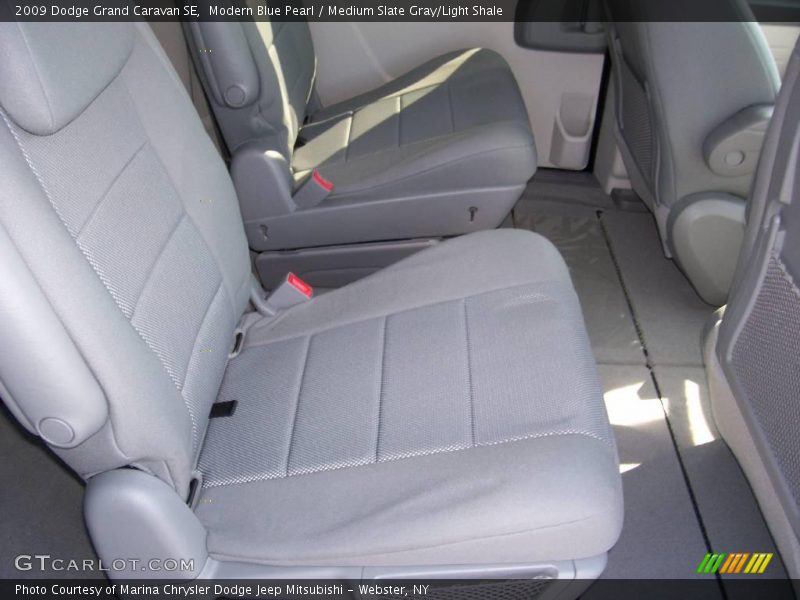 Modern Blue Pearl / Medium Slate Gray/Light Shale 2009 Dodge Grand Caravan SE